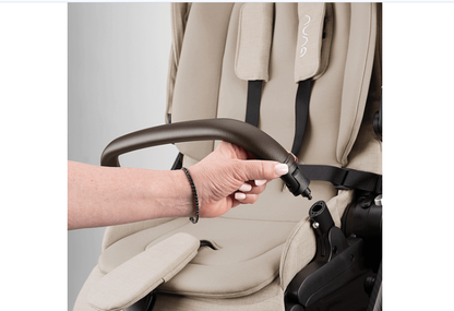 Nuna SWIV Pushchair